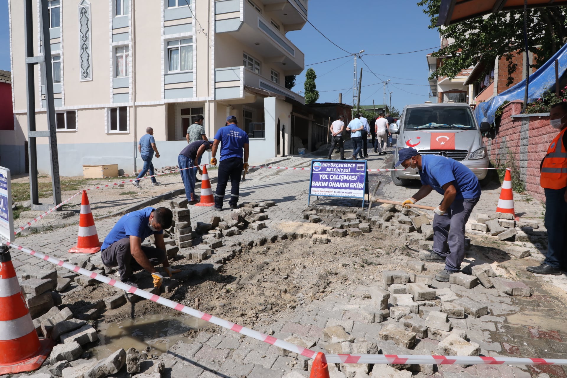 B.Çekmece Belediyesi köylere elini uzattı