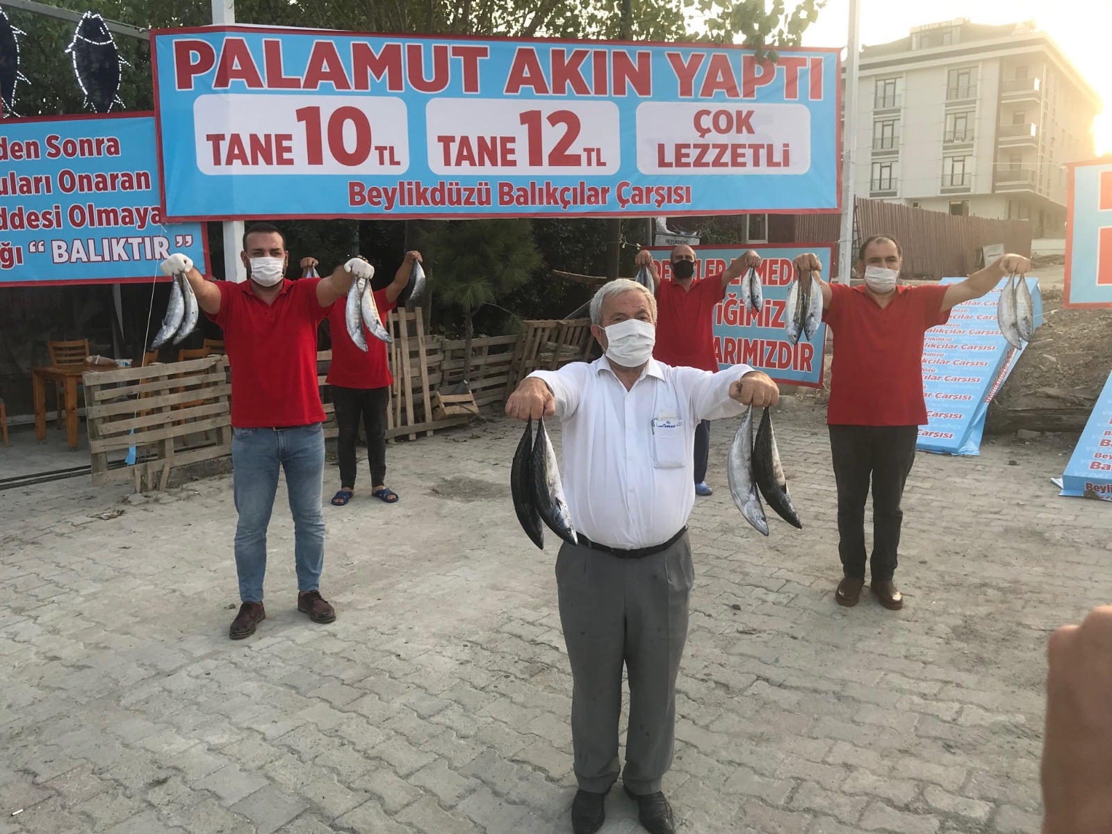 İSTANBUL’DA PALAMUT BAYRAMI