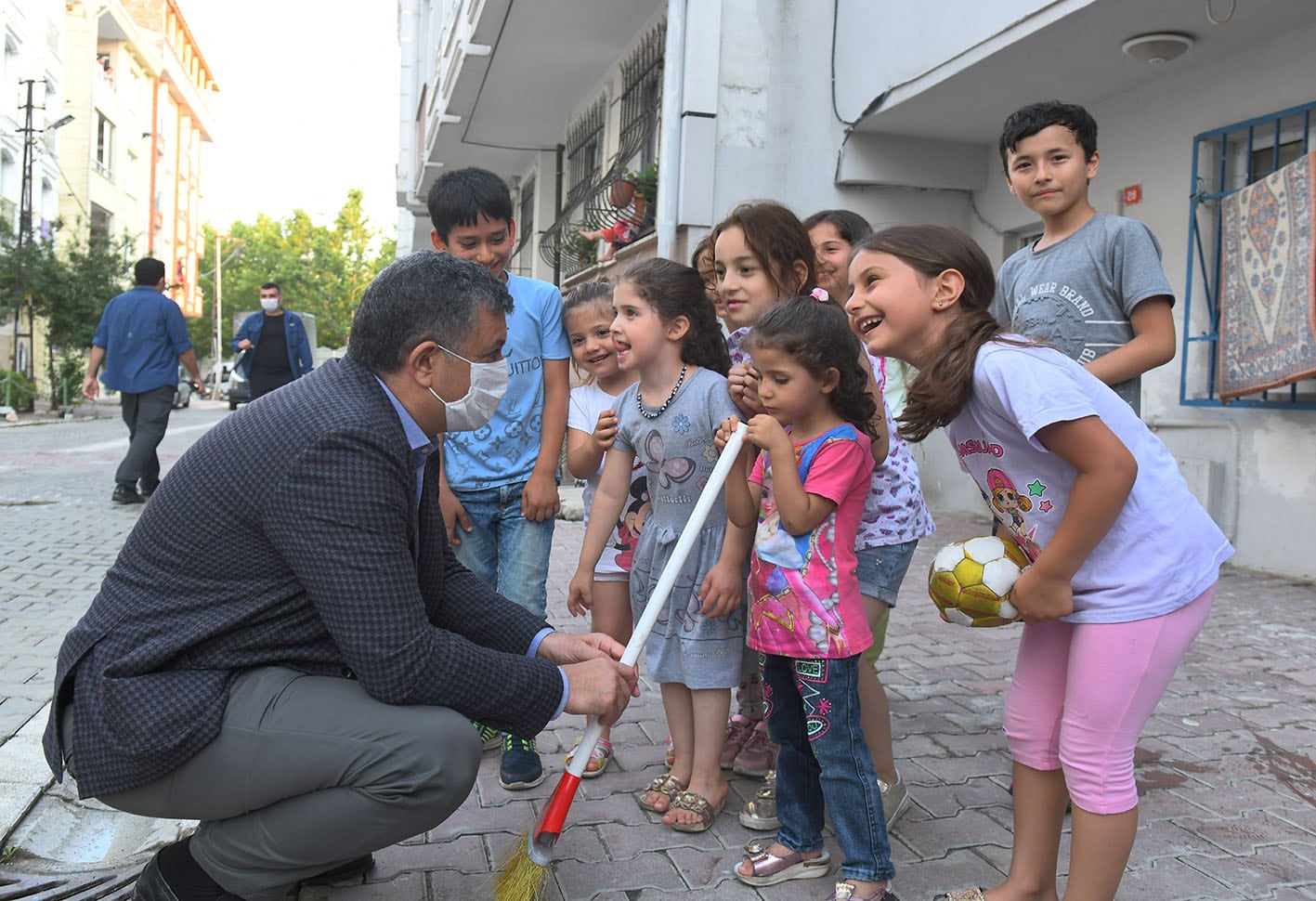 BAŞKAN BOZKURT, HALKIN GÖNLÜNÜ KAZANDI