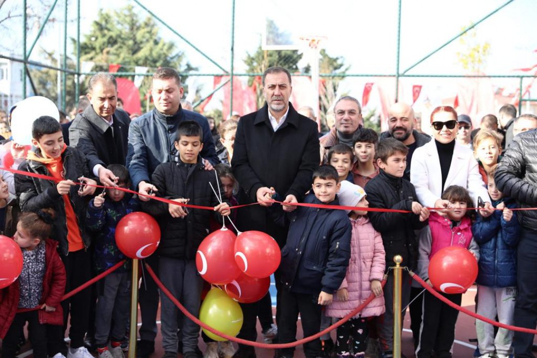 ŞEHİT ÖĞRETMENLER PARKI TÖRENLE AÇILDI