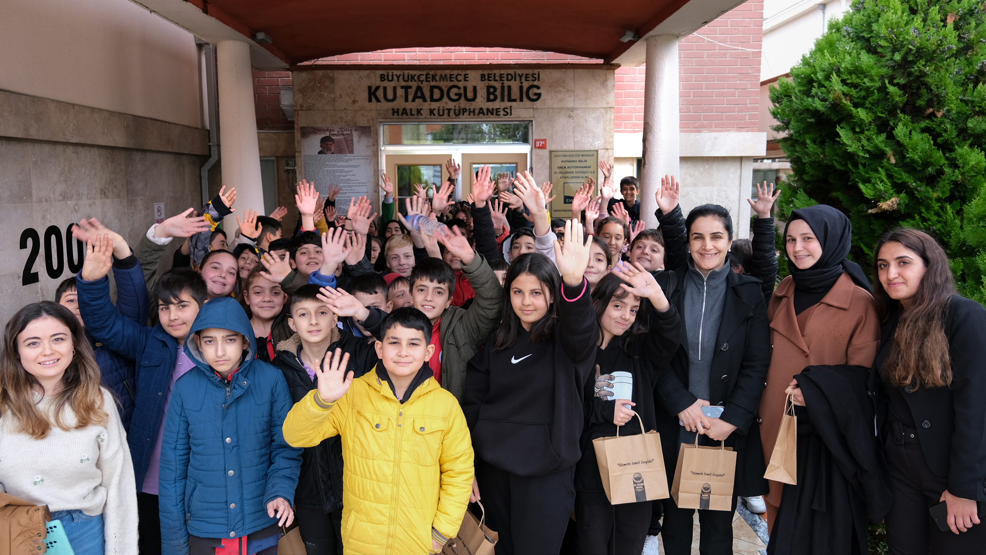 Büyükçekmeceli çocuklar kütüphane buluşmalarında bir araya geldi