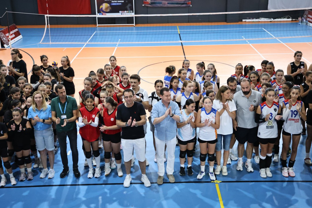 Sİlivri’de Zafer Kupası Voleybol Turnuvası Başladı