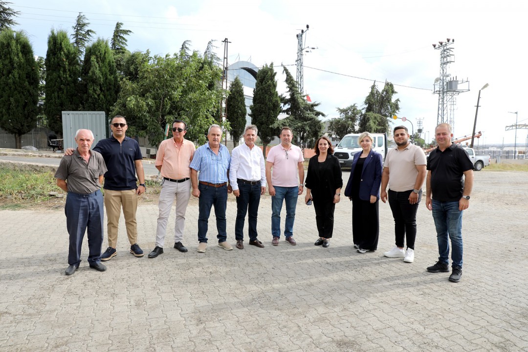 Silivri Belediye Başkan Yardımcısı Meral Kutlu, Fenerköy Yağlı Tohumlar Ayçiçek Alım Tesisi’ni Ziyaret Etti