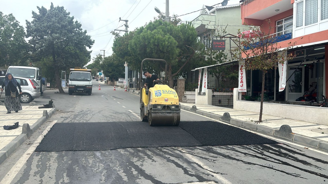 Silivri Belediyesi Fen İşleri Müdürlüğü Tarafından Yürütülen Yol ve Altyapı Çalışmaları Devam Ediyor