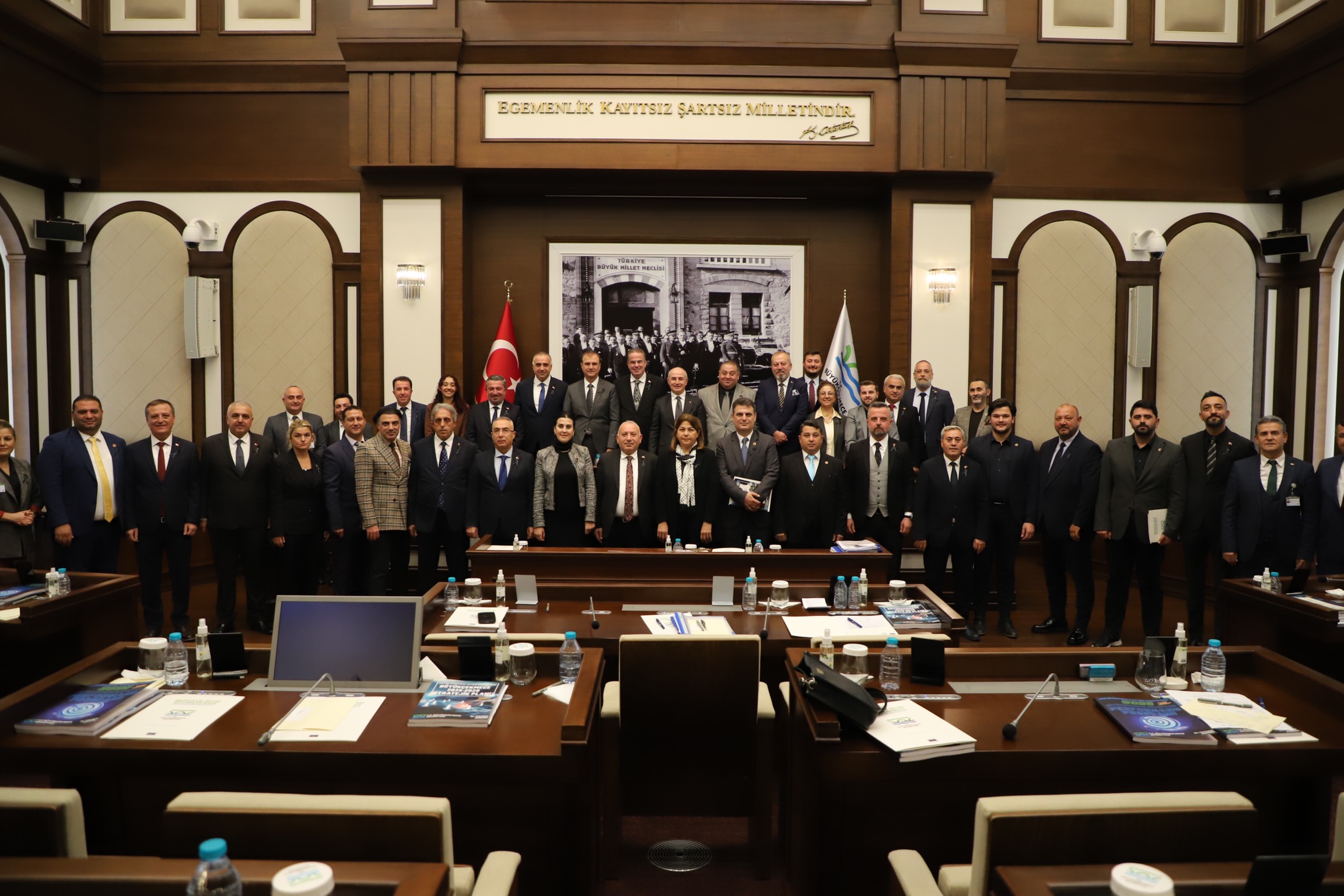 Başkan Akgün: “Bütçeyi en tasarruflu şekilde kullanarak, acil beklentilere cevap verecek şekilde hizmetleri yürütmek hepimizin görevidir”