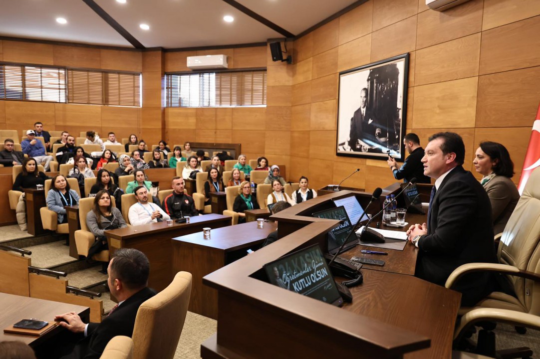 Başkan Balcıoğlu, Belediye Eğitimcileriyle Bir Araya Geldi