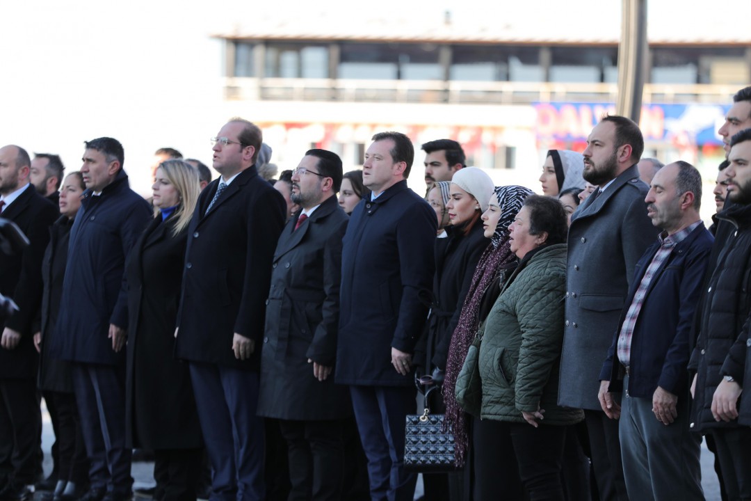 Başkan Balcıoğlu, Öğretmenler Günü Çelenk Sunma Törenine Katıldı